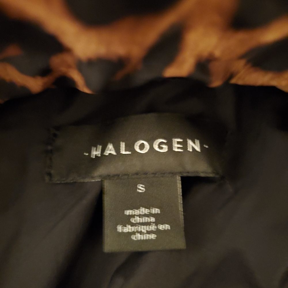 Halogen Animal Contrast Puffer Coat - Picture 13 of 15